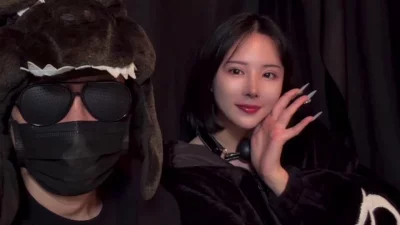 [原创]极品美女莉莉丝做客怪兽房间，大尺度游戏你受的了？！